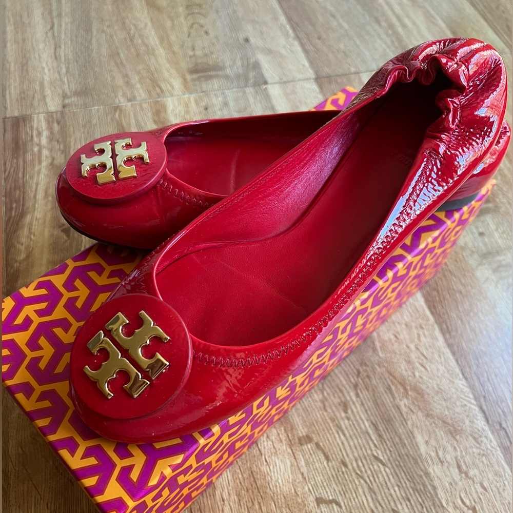 Tory Burch Reva Flats Red in size 9 Women’s